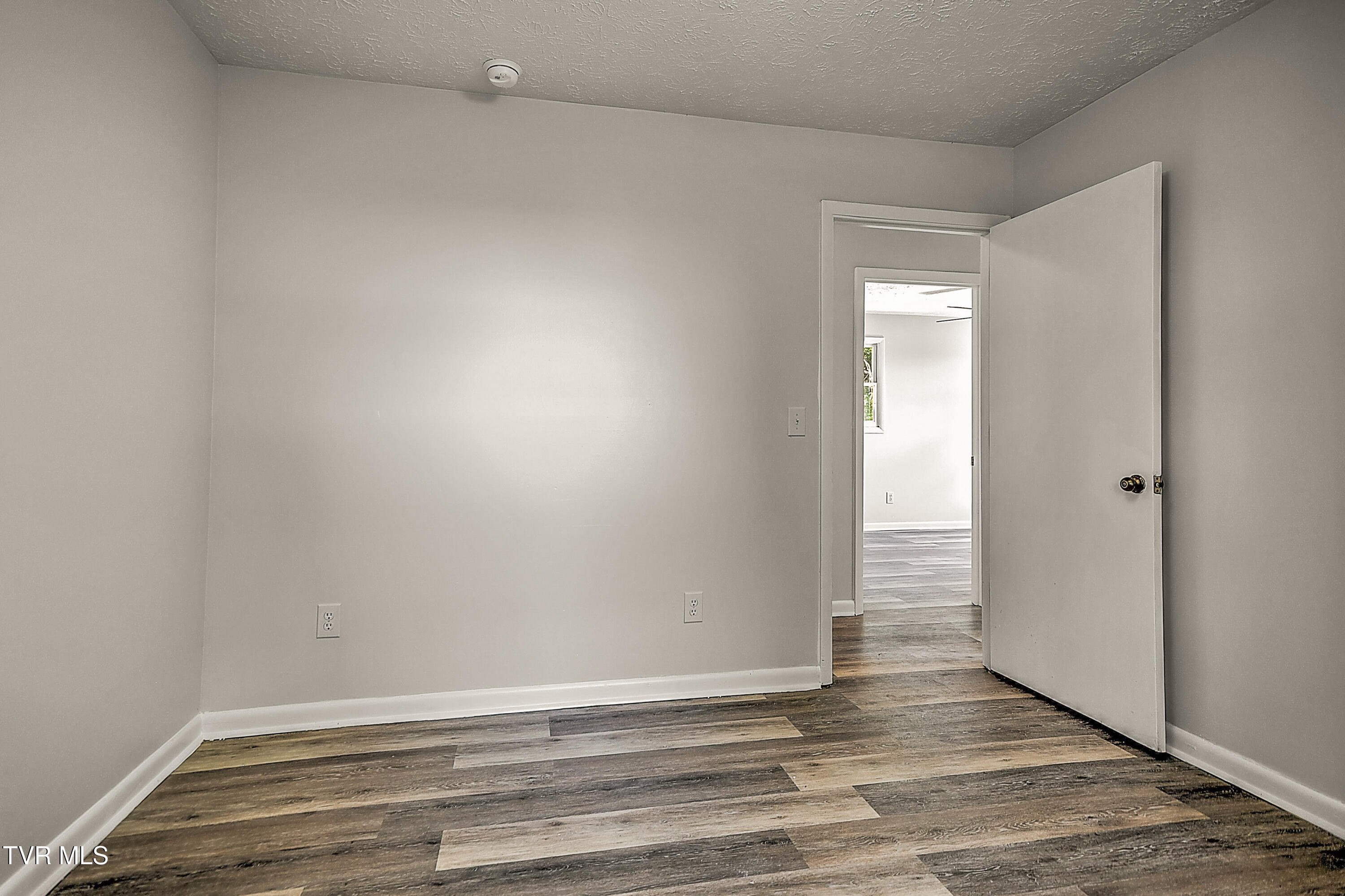 148 Whitehills Road Kingsport, TN 37660 - Photo 20 of 49 148 Whitehill * ES-16