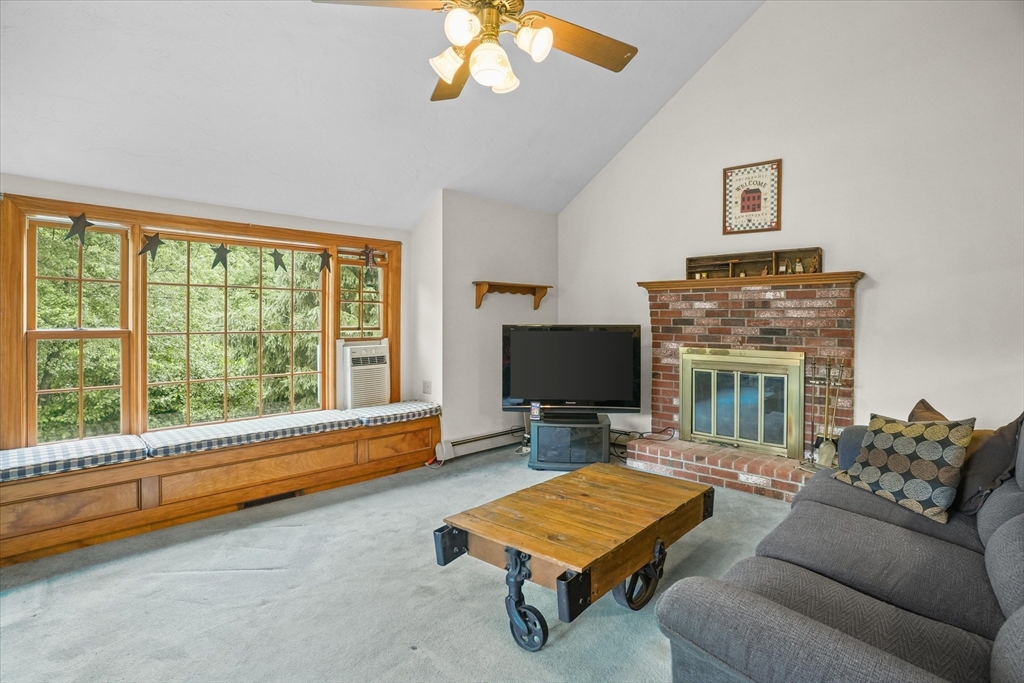 39 Harriman Road Hudson, MA 01749 - Photo 12 of 36 Gallery Image 12