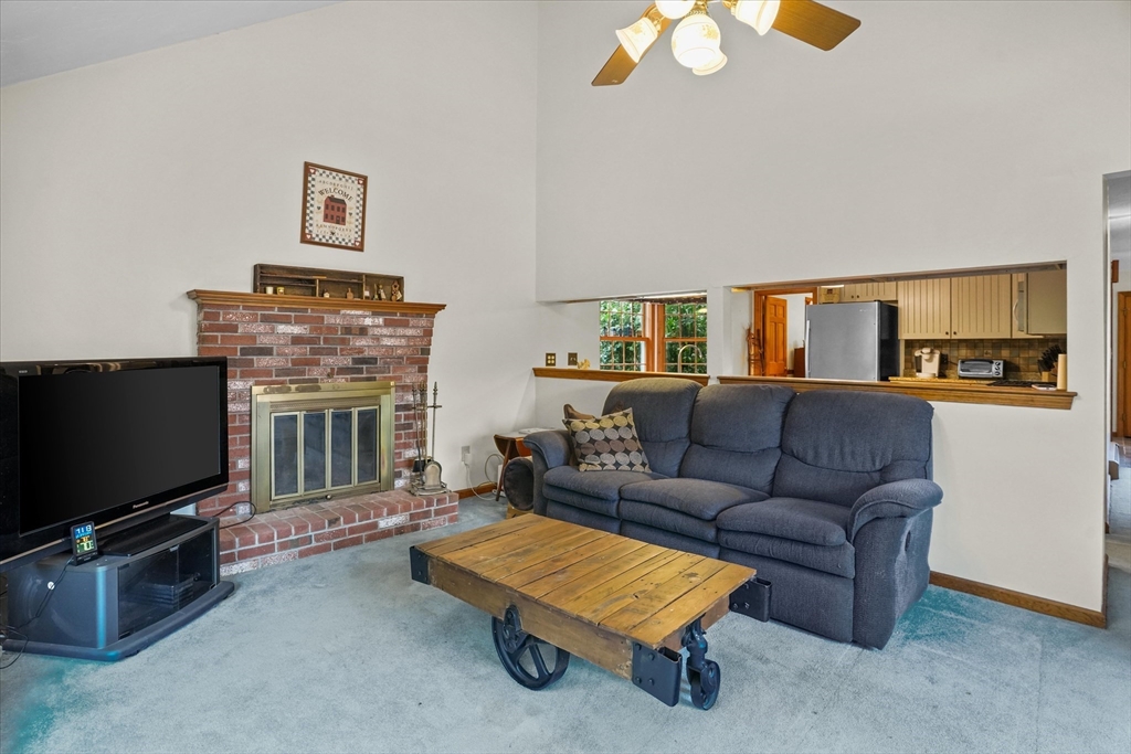 39 Harriman Road Hudson, MA 01749 - Photo 13 of 36 Gallery Image 13