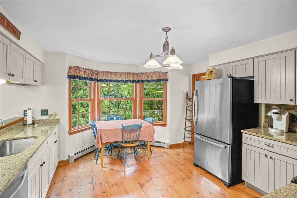 39 Harriman Road Hudson, MA 01749 - Photo 3 of 36 Gallery Image 3