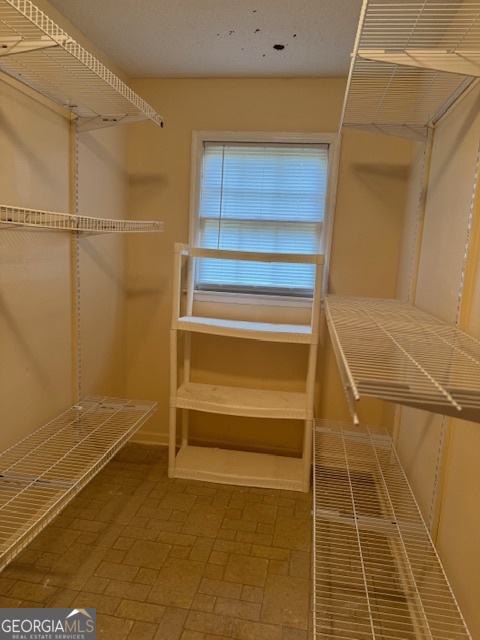 317 Emory Drive Warner Robins, GA 31093 - Photo 13 of 28 a bathroom with a shower