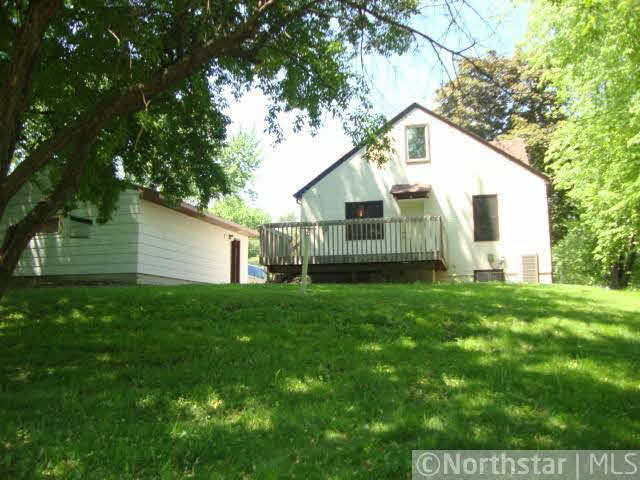 1854 McKnight Road North Maplewood, MN 55109 - Photo 3 of 16 Gallery Image 3