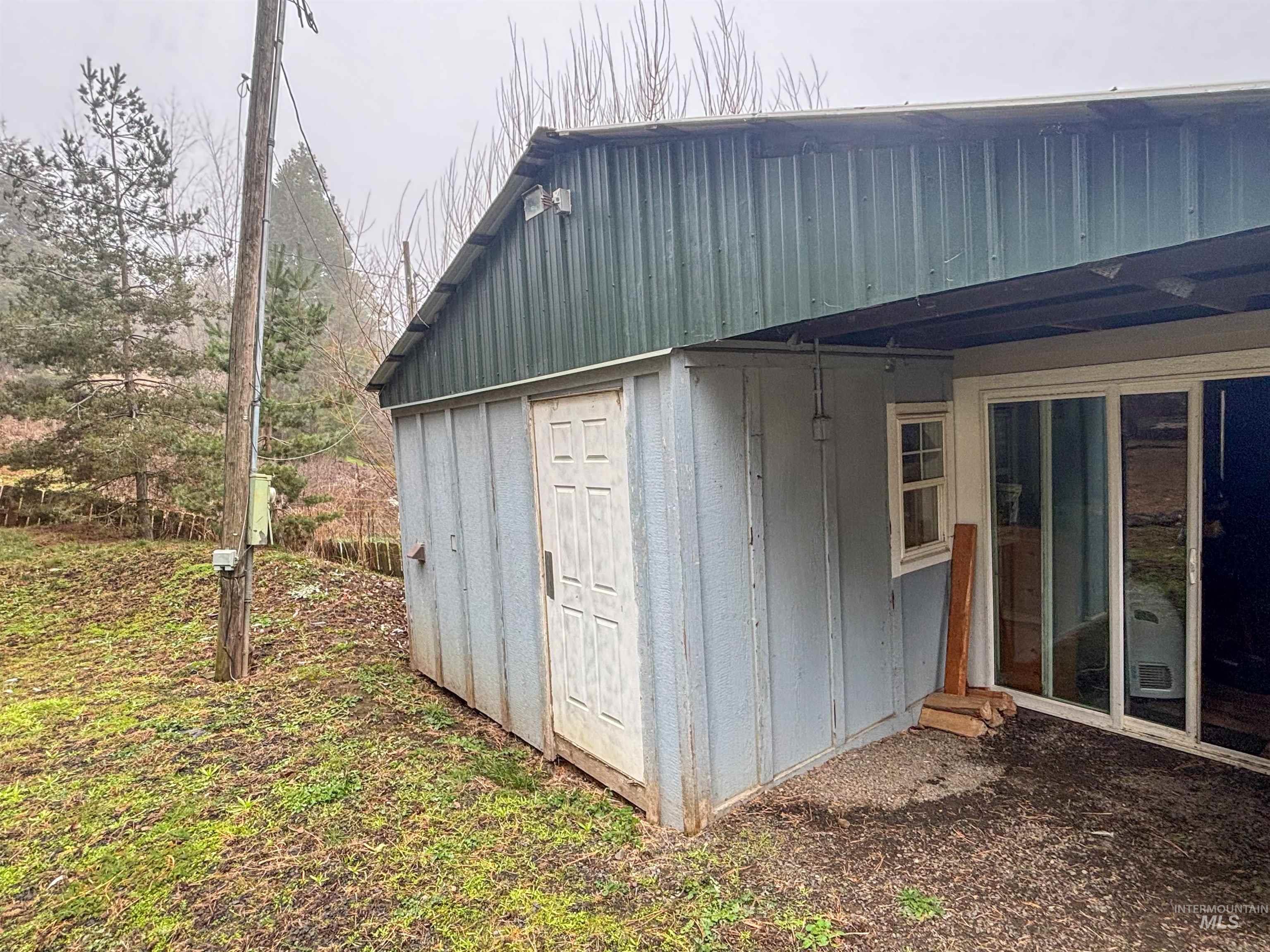 2280 Old Pullman Road, Unit 20 Moscow, ID 83843 - Photo 18 of 20 View of outbuilding