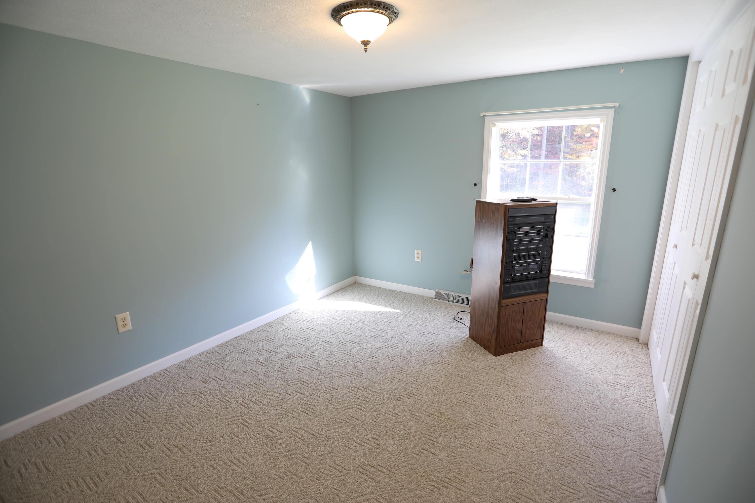 293 Berry Hollow Road Speedwell, TN 37870 - Photo 18 of 31 Bedroom