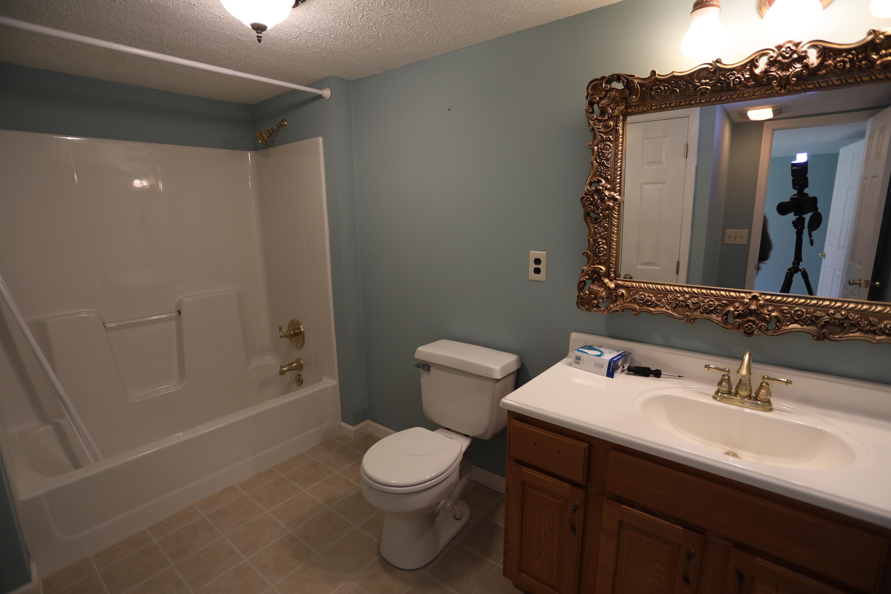 293 Berry Hollow Road Speedwell, TN 37870 - Photo 20 of 31 Bath2