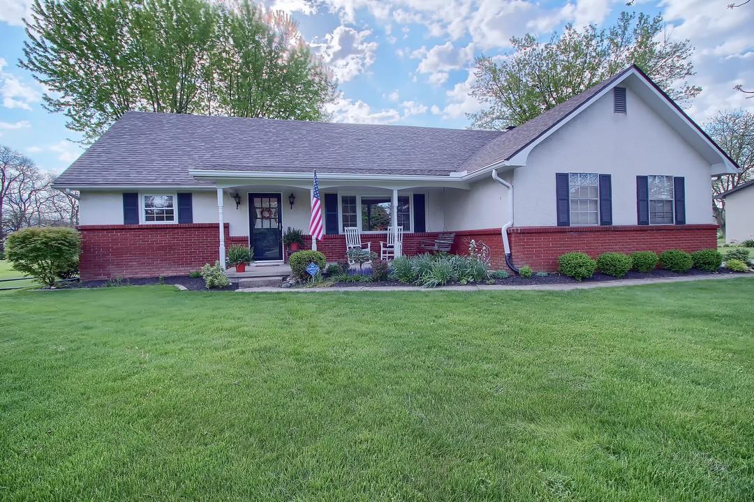 826 Doherty Road Columbus, OH 43228 - Photo 1 of 43 Gallery Image 1