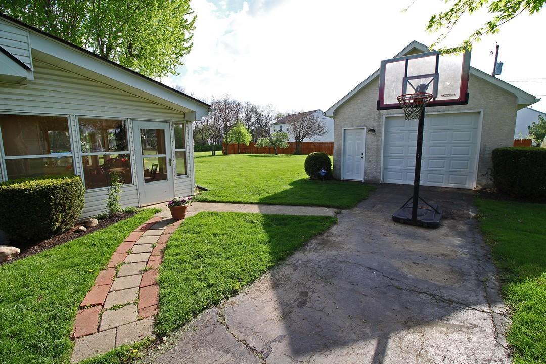826 Doherty Road Columbus, OH 43228 - Photo 12 of 43 Gallery Image 12