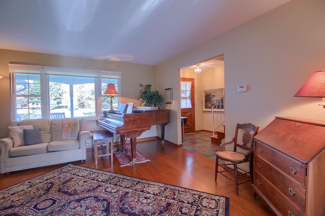 826 Doherty Road Columbus, OH 43228 - Photo 15 of 43 Gallery Image 15