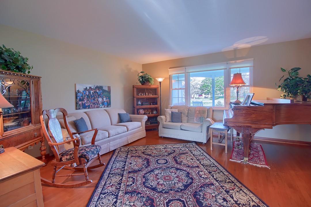 826 Doherty Road Columbus, OH 43228 - Photo 17 of 43 Gallery Image 17