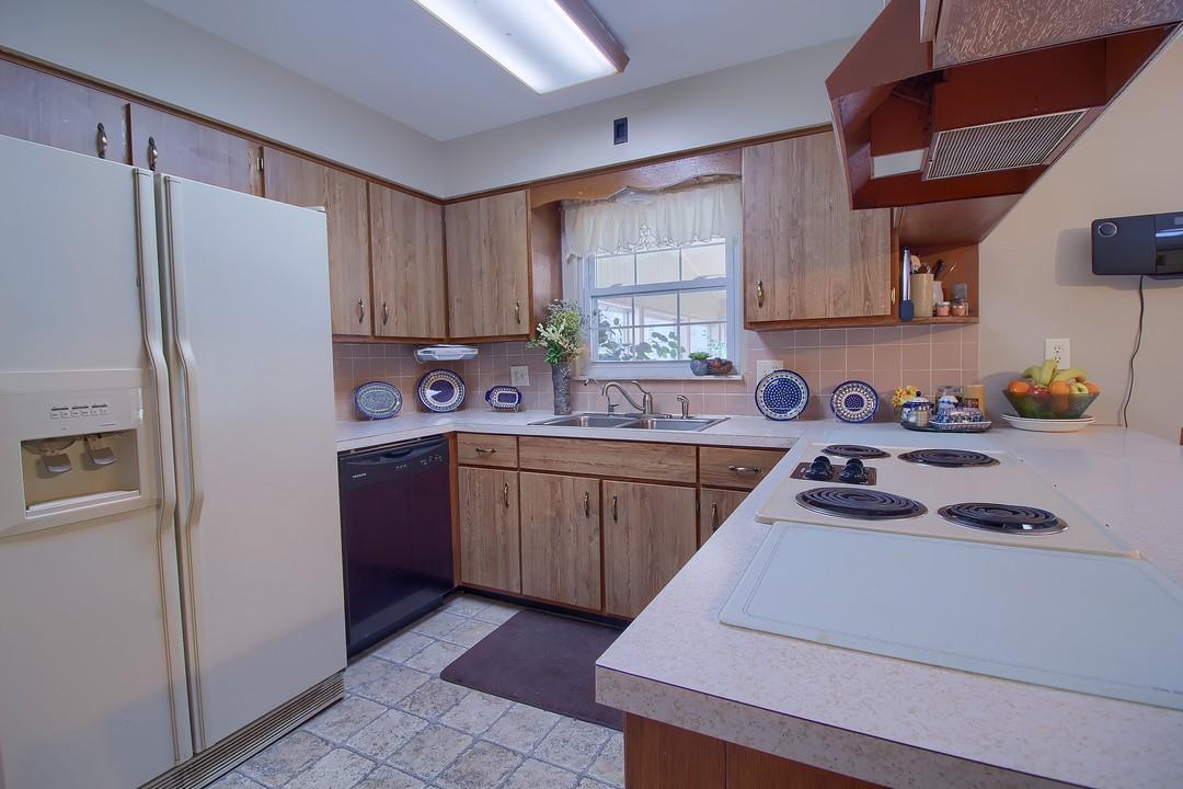 826 Doherty Road Columbus, OH 43228 - Photo 19 of 43 Gallery Image 19
