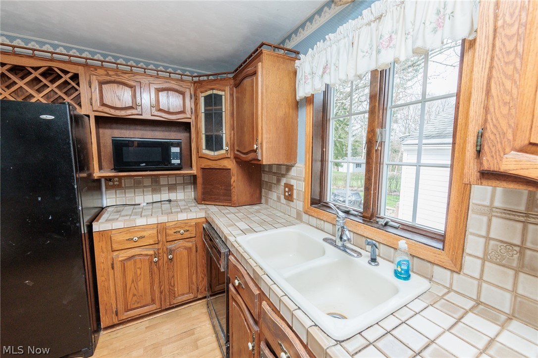 10136 Ridge Road North Royalton, OH 44133 - Photo 7 of 49 Gallery Image 7