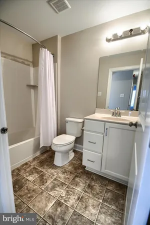 $2,950 | 39 North Mitchell Avenue, Lansdale, PA 19446