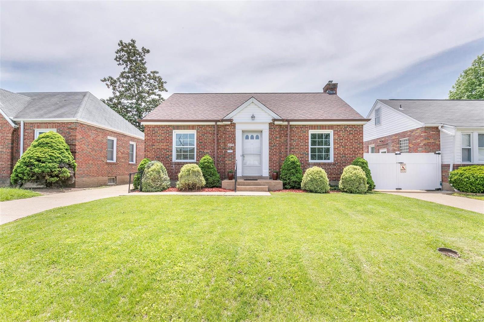 5846 Rhodes Avenue St. Louis, MO 63109 - Photo 2 of 25 Gallery Image 2