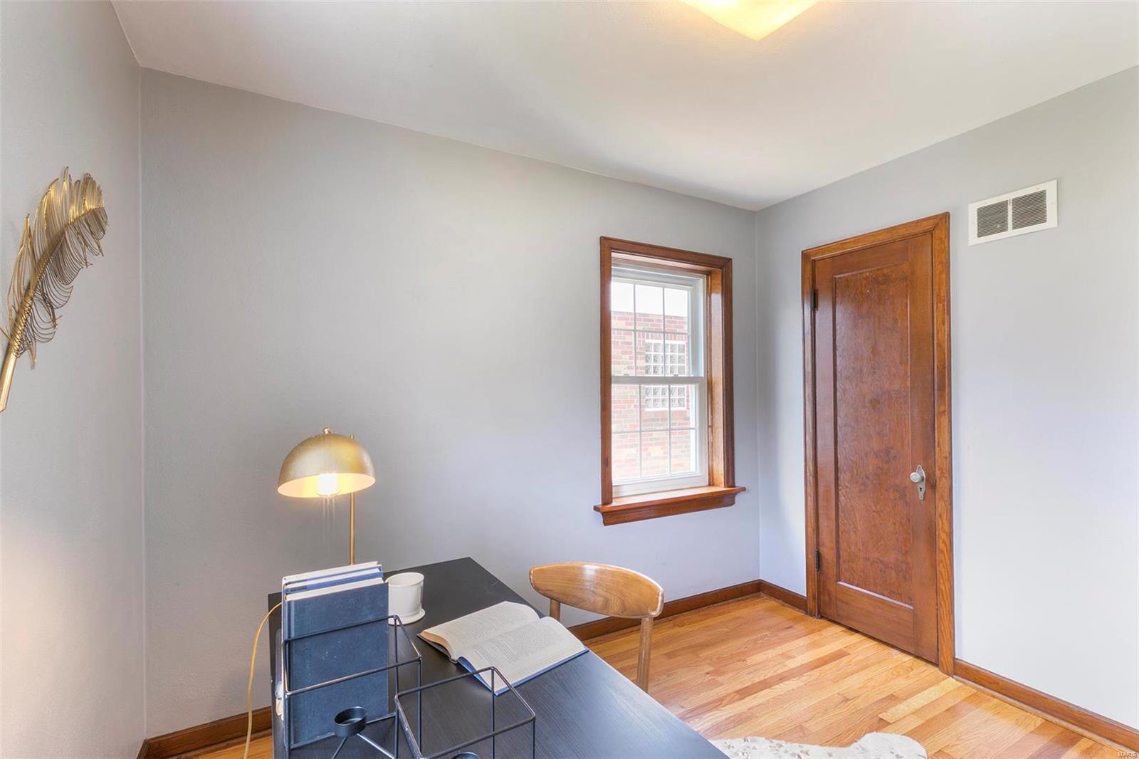 5846 Rhodes Avenue St. Louis, MO 63109 - Photo 14 of 25 Gallery Image 14