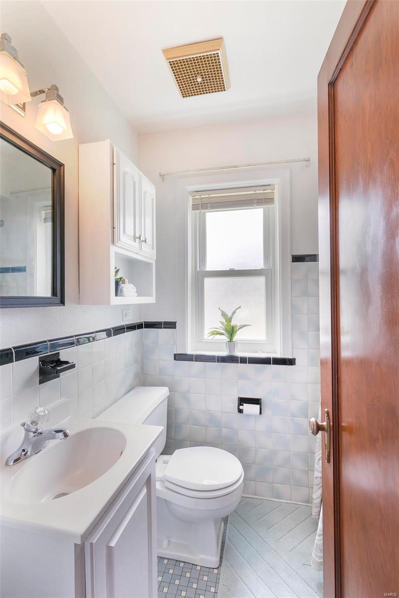 5846 Rhodes Avenue St. Louis, MO 63109 - Photo 15 of 25 Gallery Image 15