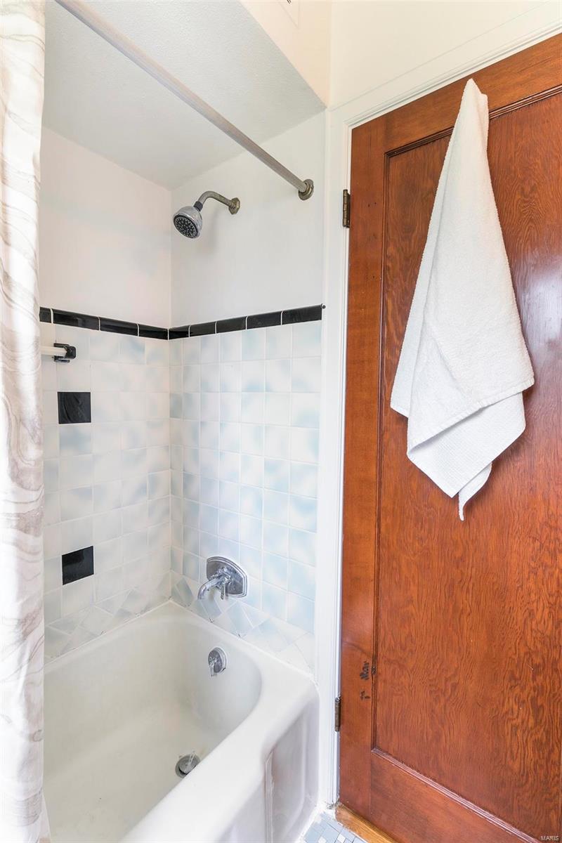 5846 Rhodes Avenue St. Louis, MO 63109 - Photo 16 of 25 Gallery Image 16