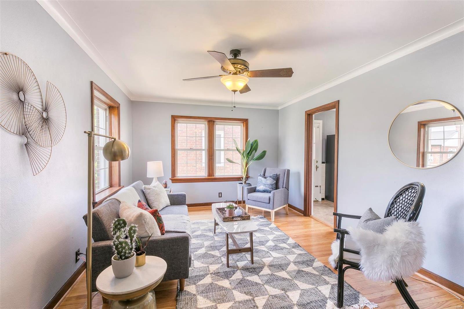 5846 Rhodes Avenue St. Louis, MO 63109 - Photo 4 of 25 Gallery Image 4