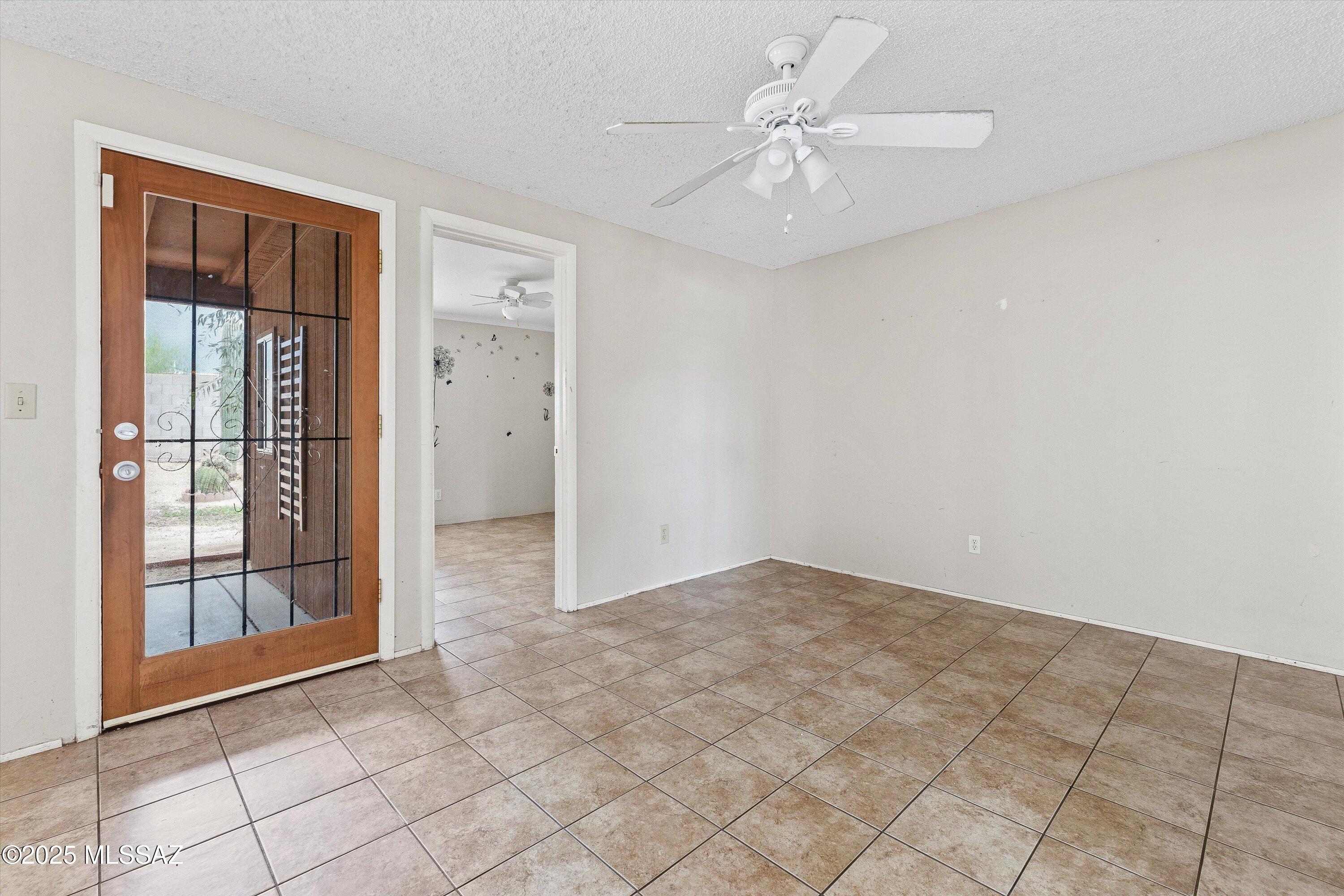 9436 East Stella Road Tucson, AZ 85730 - Photo 11 of 37 Gallery Image 11