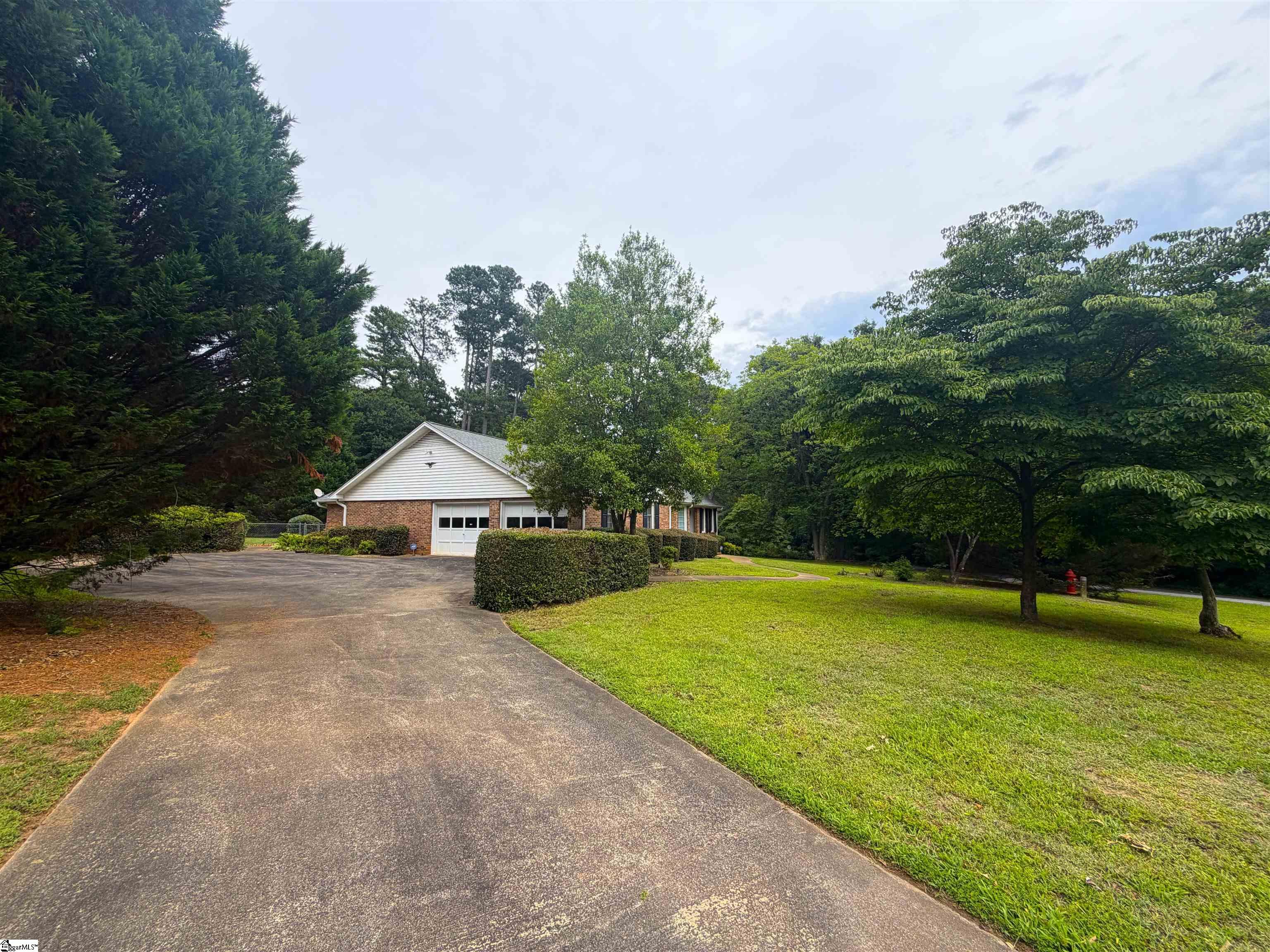 111 Cameron Way Anderson, SC 29621 - Photo 29 of 33 Gallery Image 29