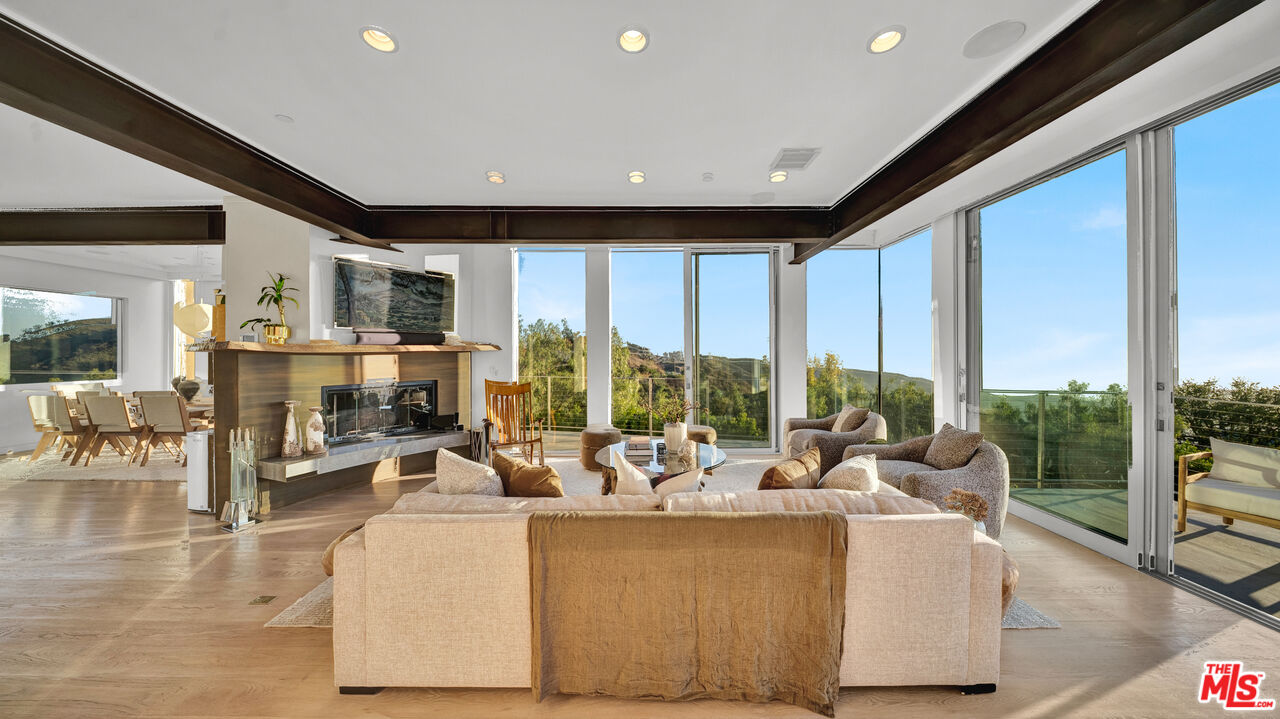 2915 Tuna Canyon Road Topanga, CA 90290 - Photo 11 of 44