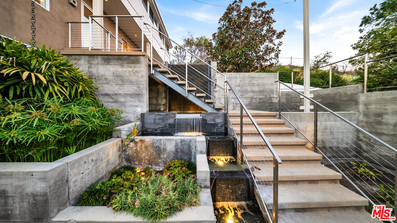 2915 Tuna Canyon Road Topanga, CA 90290 - Photo 7 of 44