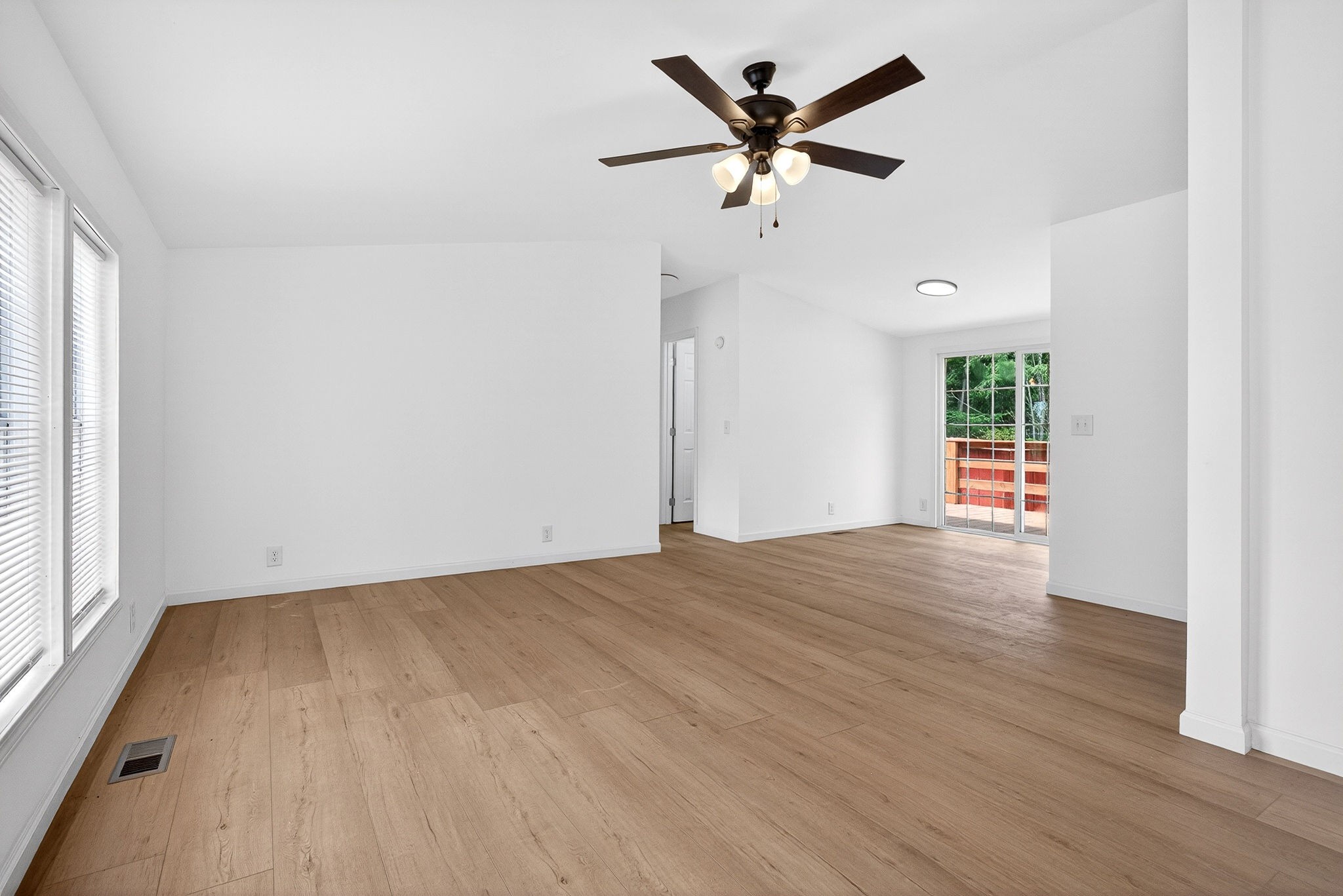 1437 Jefferson Road Smithville, TN 37166 - Photo 2 of 28 Gallery Image 2