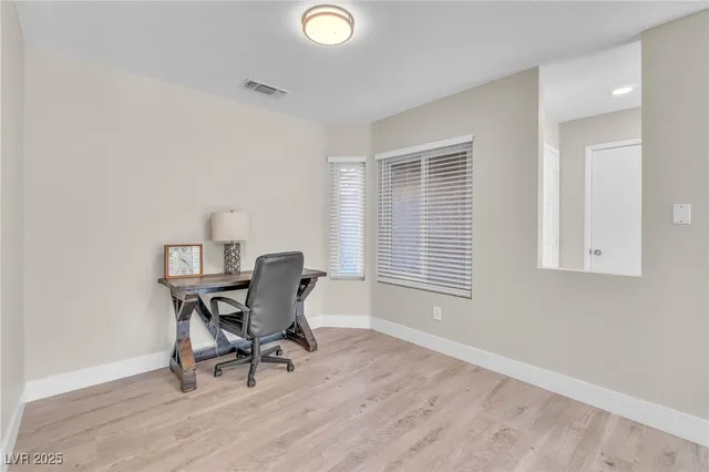 $3,300 | 2312 Fairbourne Way, Henderson, NV 89074