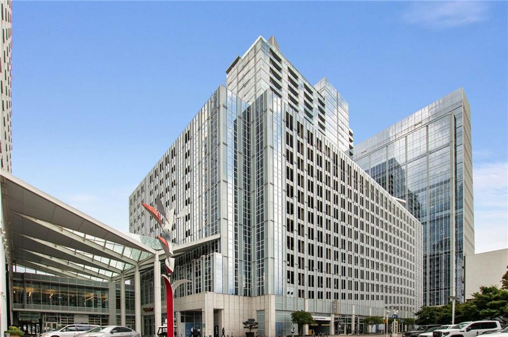 3325 Piedmont Road Northeast, Unit 2006 Atlanta, GA 30305 - Photo 45 of 78 a view of a tall building