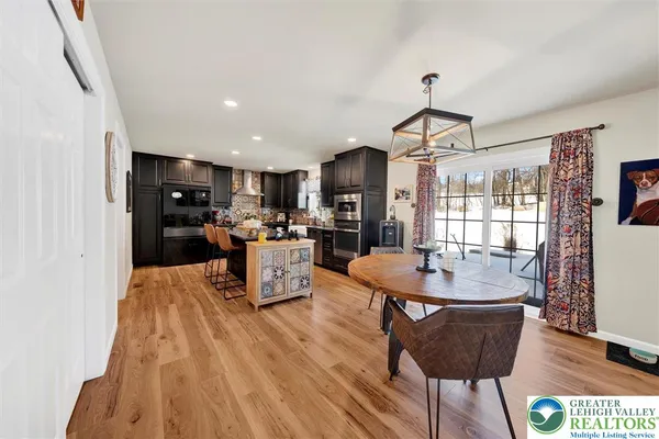 $937,500 | 2645 Longridge Drive, Hellertown, PA 18055