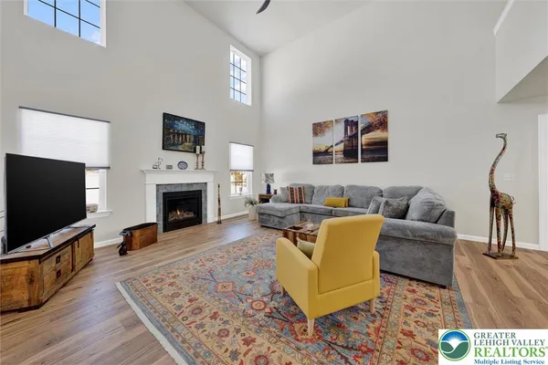 $937,500 | 2645 Longridge Drive, Hellertown, PA 18055