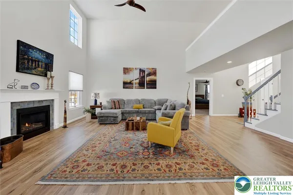 $937,500 | 2645 Longridge Drive, Hellertown, PA 18055