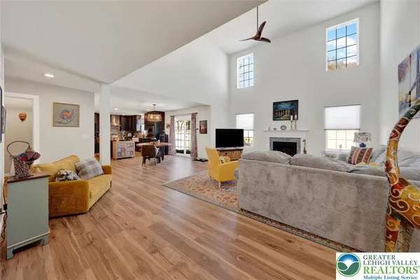 $937,500 | 2645 Longridge Drive, Hellertown, PA 18055