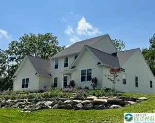 $937,500 | 2645 Longridge Drive, Hellertown, PA 18055