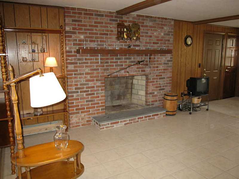 82 Sedgefield Road North Kingstown, RI 02852 - Photo 11 of 22 Den/Family/Great Room. 2nd Fireplace in large Family Room.