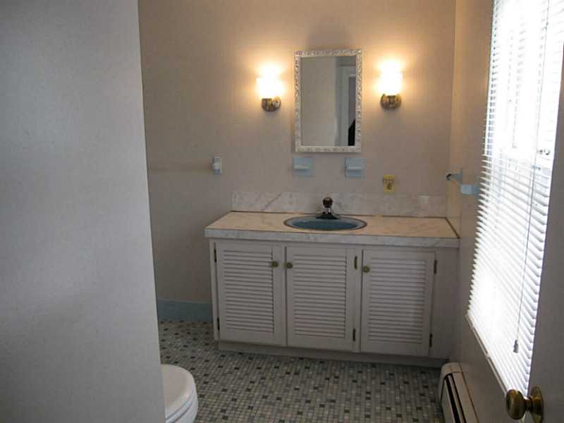 82 Sedgefield Road North Kingstown, RI 02852 - Photo 17 of 22 Master Bath/Spa.
