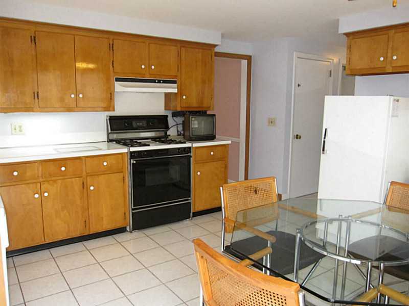 82 Sedgefield Road North Kingstown, RI 02852 - Photo 7 of 22 Kitchen. Eat-in Kitchen.