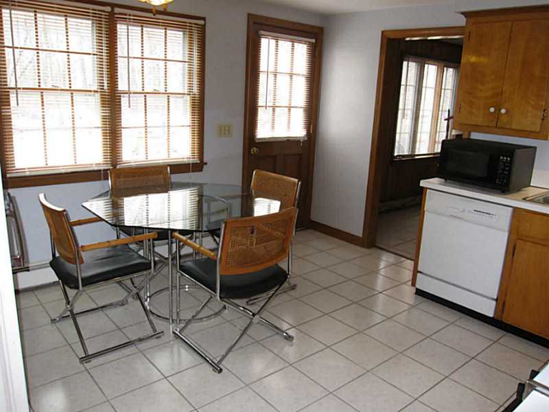 82 Sedgefield Road North Kingstown, RI 02852 - Photo 8 of 22 Kitchen.