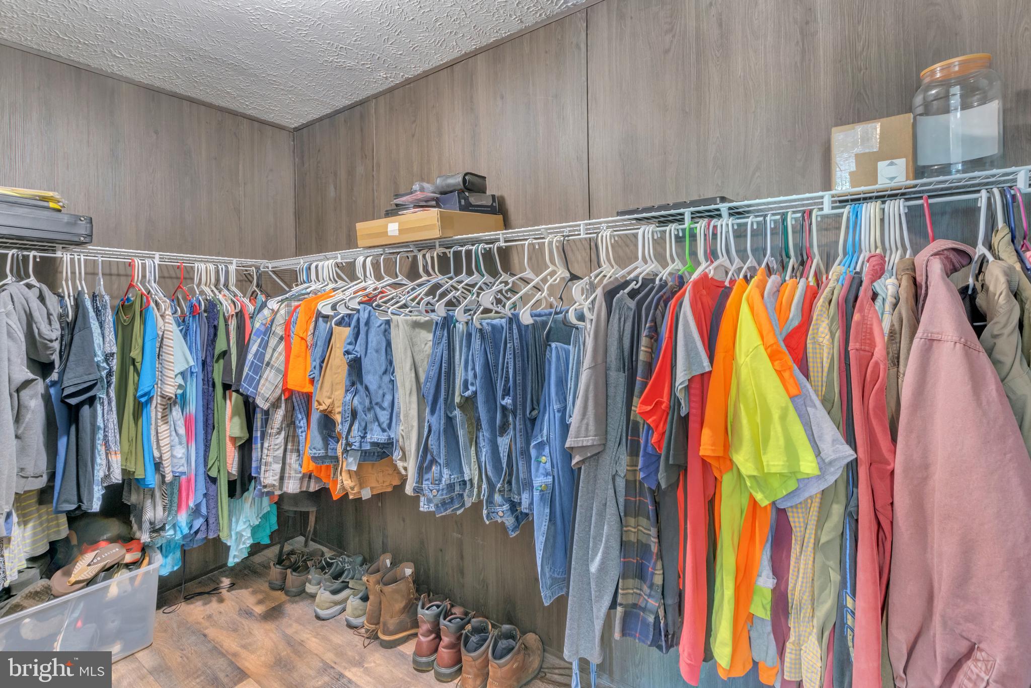 14524 Kendall Road Orange, VA 22960 - Photo 25 of 50 Master walk -In