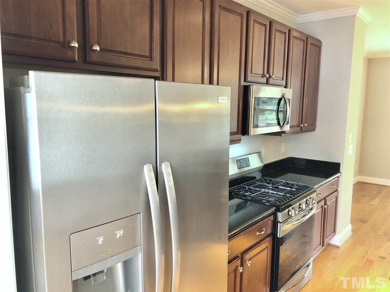 6107 Shandwick Court Raleigh, NC 27609 - Photo 6 of 21 Gallery Image 6