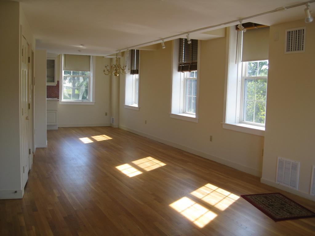 196 Water Street, Unit 12 Exeter, NH 03833 - Photo 3 of 15 Gallery Image 3