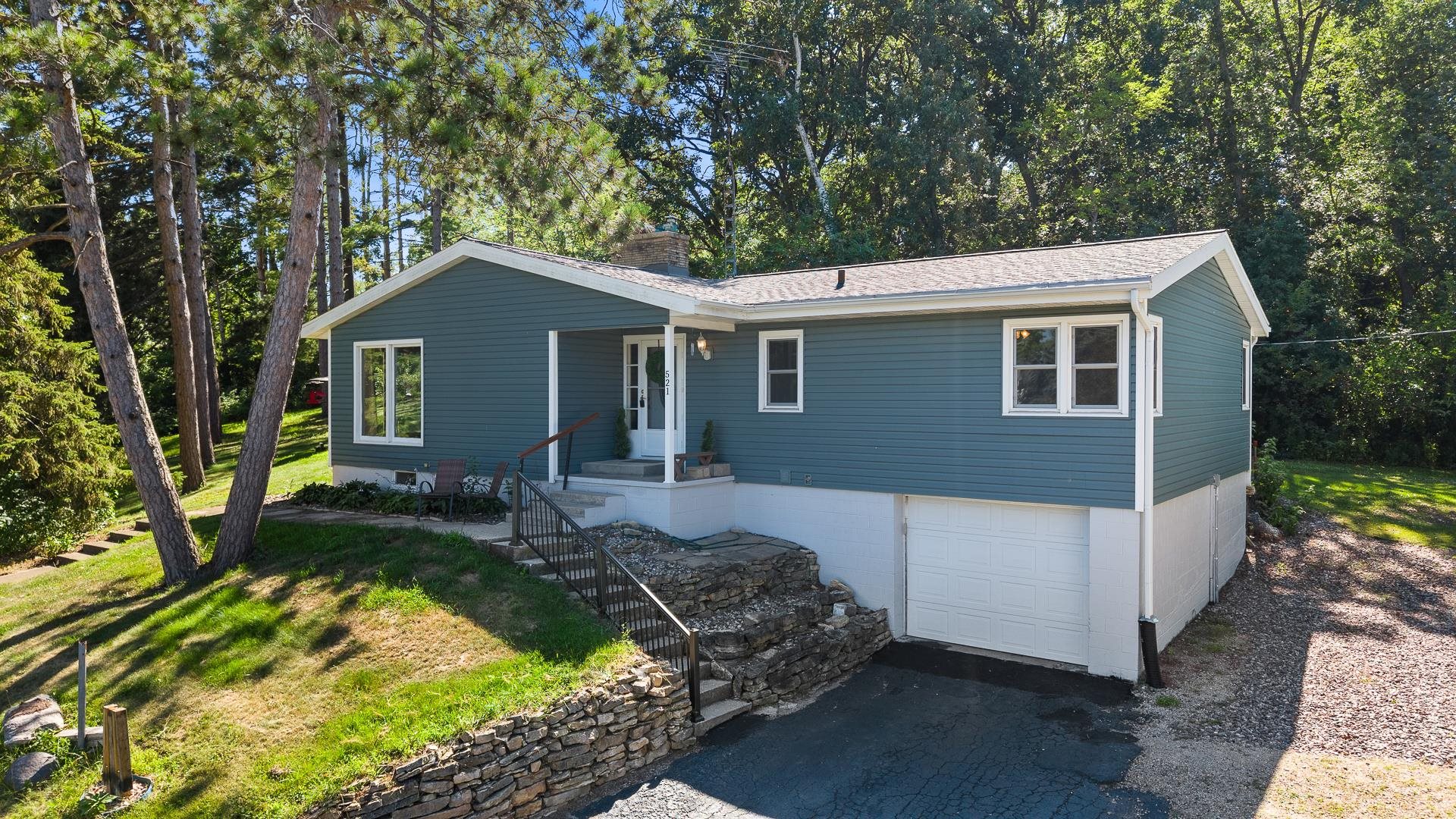 521 Wells Street Rio, WI 53960 - Photo 3 of 63