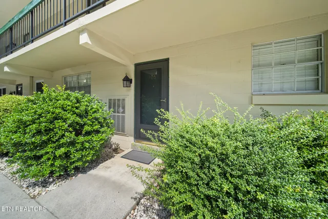 $325,000 | 260 Roaring Fork Road, Unit 106, Gatlinburg, TN 37738