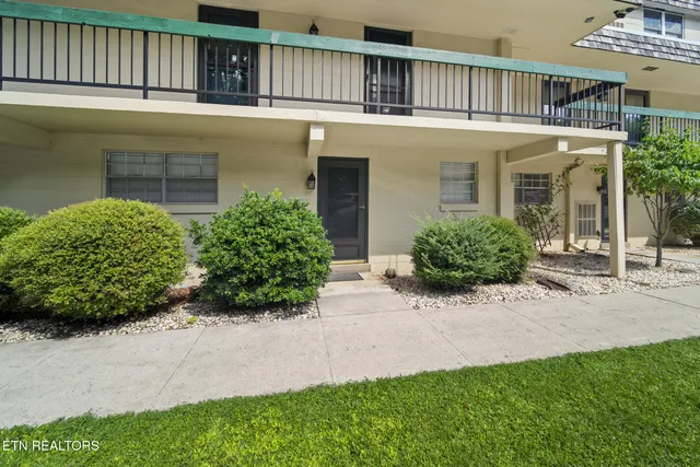 $325,000 | 260 Roaring Fork Road, Unit 106, Gatlinburg, TN 37738