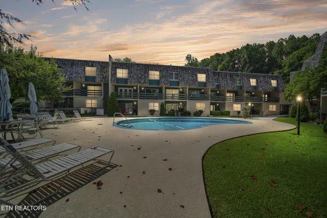 $325,000 | 260 Roaring Fork Road, Unit 106, Gatlinburg, TN 37738