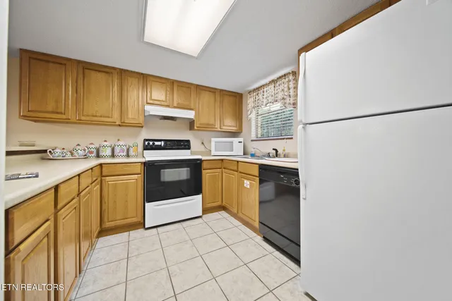 $325,000 | 260 Roaring Fork Road, Unit 106, Gatlinburg, TN 37738