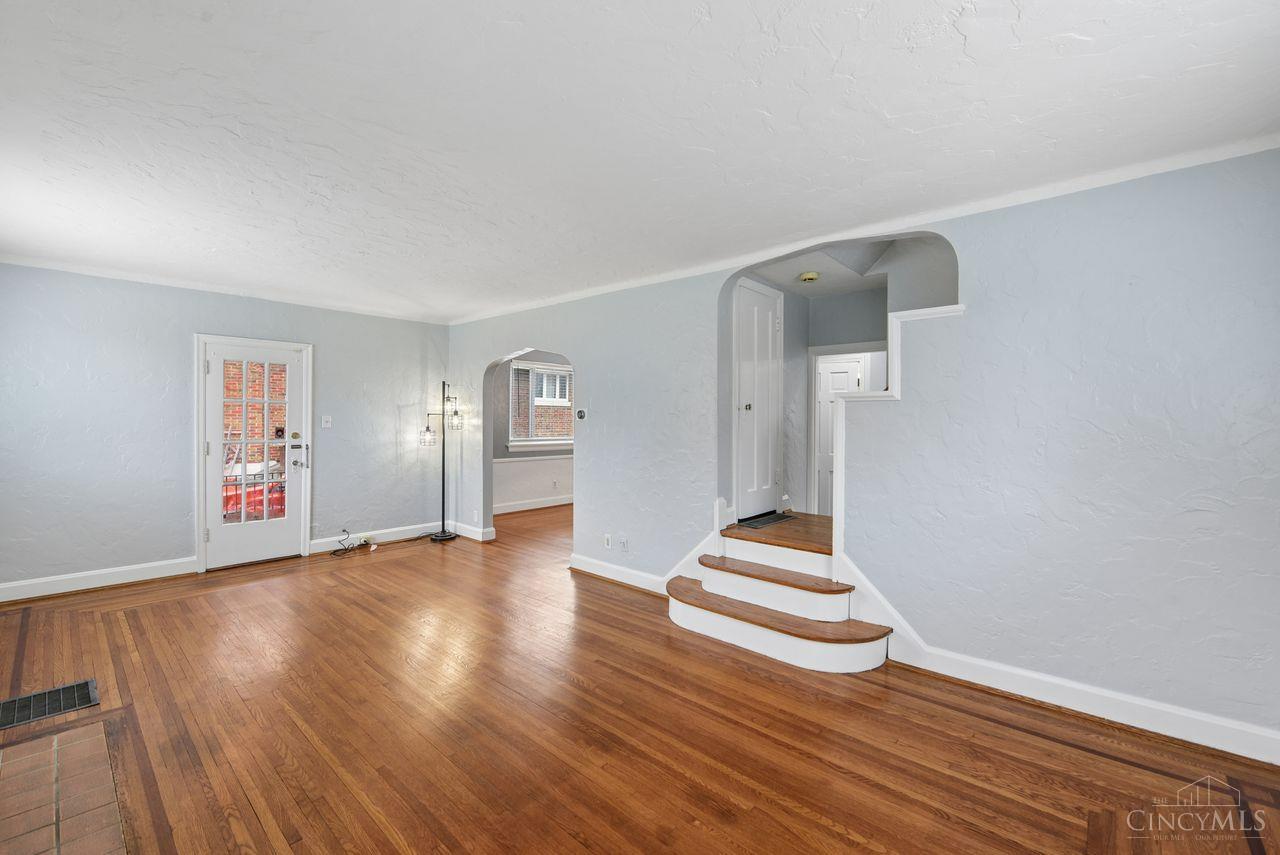 1030 Rutledge Avenue Cincinnati, OH 45205 - Photo 7 of 48 Gallery Image 7