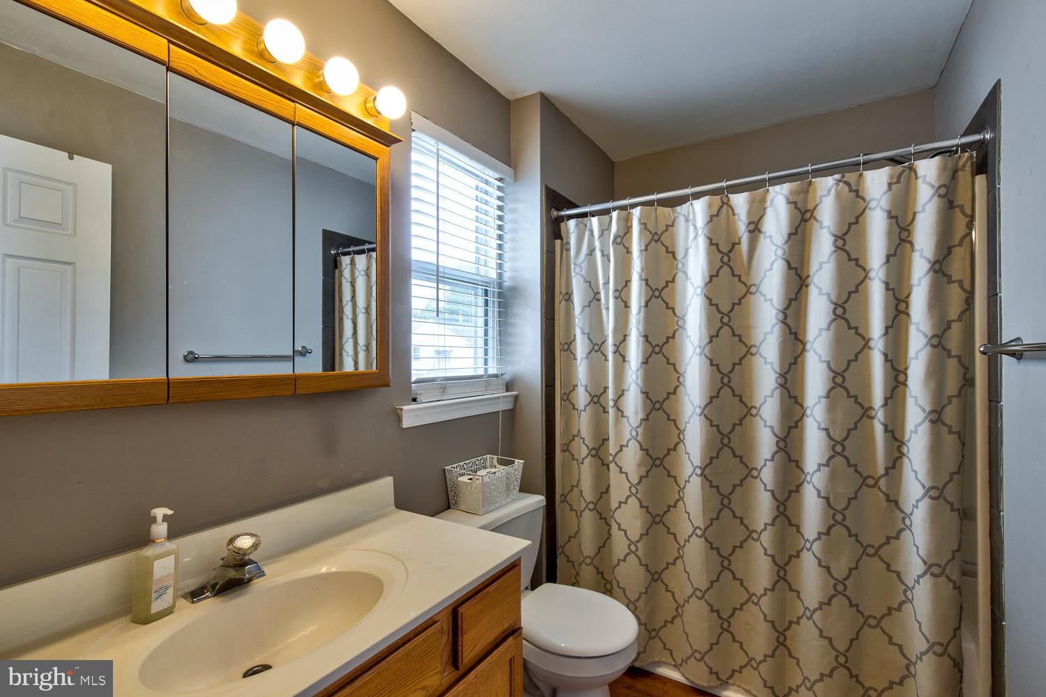 101 Beech Road Wallingford, PA 19086 - Photo 18 of 24 Full Bath