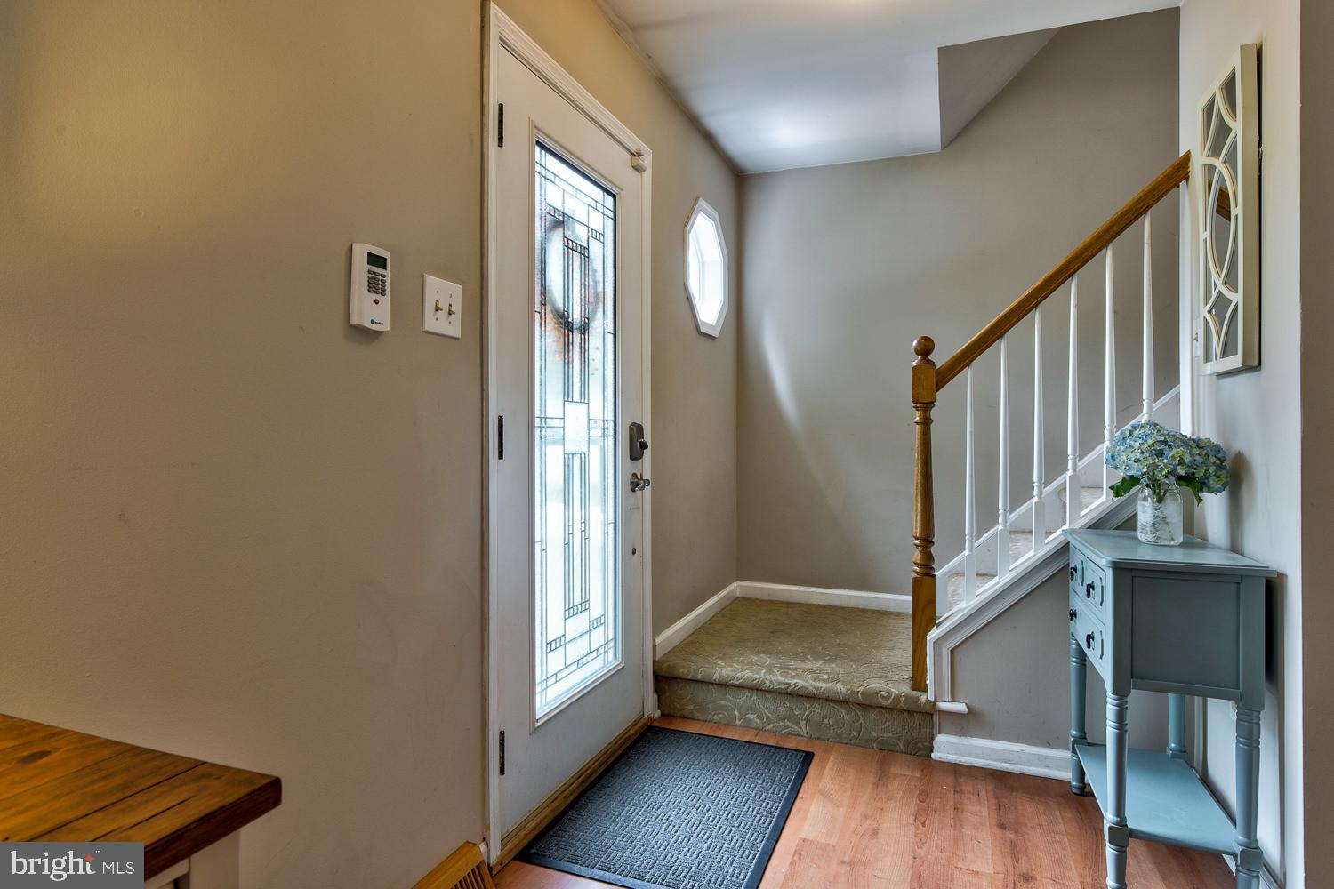 101 Beech Road Wallingford, PA 19086 - Photo 4 of 24 Front Entry