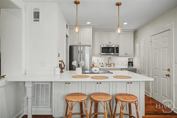 $2,950,000 | 108 West Jones Street, Savannah, GA 31401