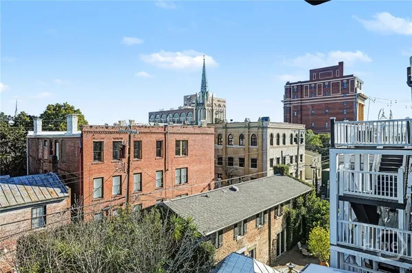 $2,950,000 | 108 West Jones Street, Savannah, GA 31401